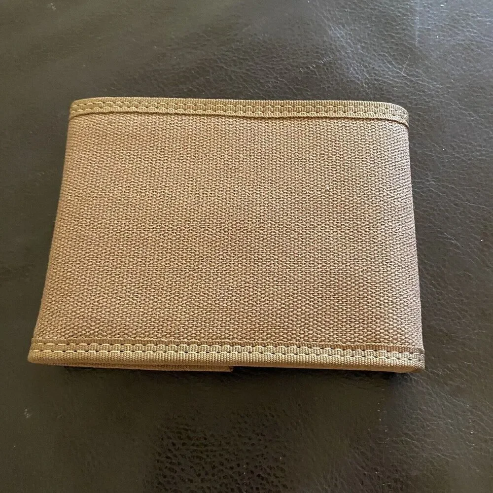WOLVERINE Men's Tri Fold Canvas Wallet Brown Unused